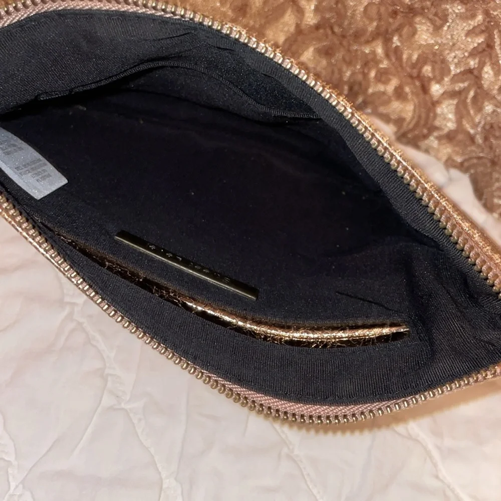 Street Level Gold Metallic Wristlet Clutch or make-up Pouch. - Picture 3 of 4